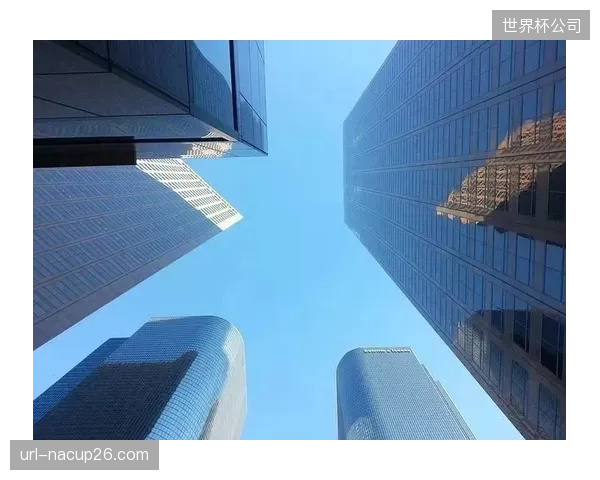复杂的商业动线改造是否正在悄悄堵死黄金三分钟逃生通道